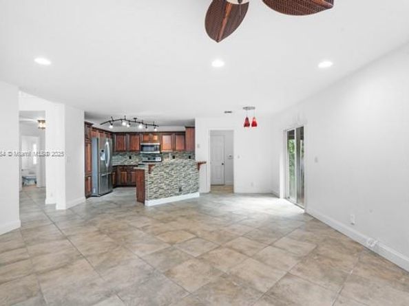 5919 NW 59th Ave, Parkland FL 33067