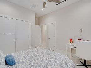 2521 SW 105th Ave, Miami FL 33165