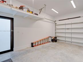 2521 SW 105th Ave, Miami FL 33165