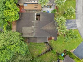 9209 NW 49th Pl, Sunrise FL 33351