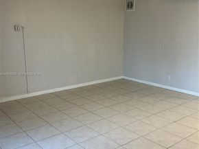 2716 NE 30th Pl 103C, Fort Lauderdale FL 33306