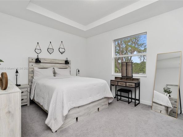 12453 NW 23rd Ct 12453, Miami FL 33167