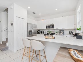 12453 NW 23rd Ct 12453, Miami FL 33167