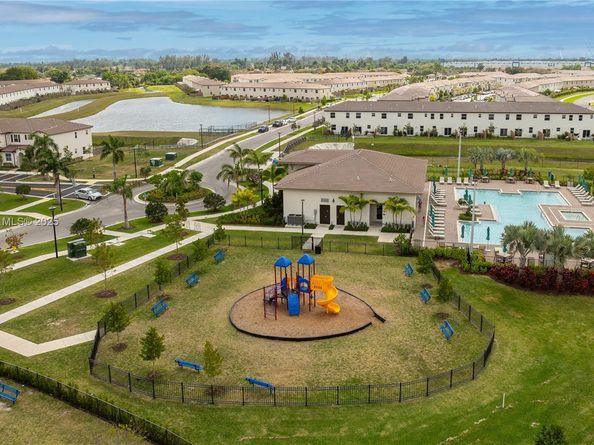 12453 NW 23rd Ct 12453, Miami FL 33167