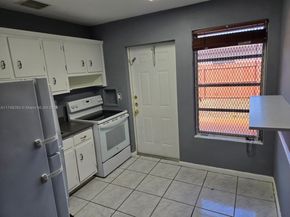 803 Ridge Rd 7, Lantana FL 33462