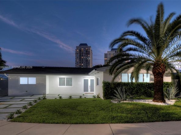 1250 NE 82nd St, Miami FL 33138