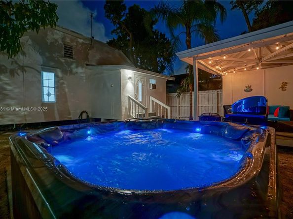 473 NE 61st St, Miami FL 33137