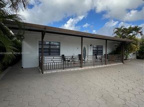 971 E 13th St, Hialeah FL 33010