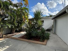 971 E 13th St, Hialeah FL 33010