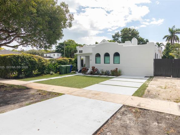 2360 SW 12th St, Miami FL 33135