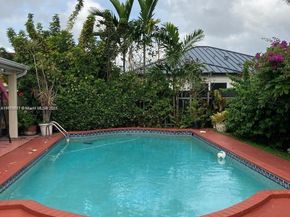 12548 SW 210th St, Miami FL 33177