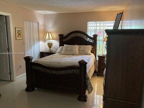 12548 SW 210th St, Miami FL 33177