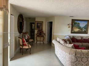 12548 SW 210th St, Miami FL 33177