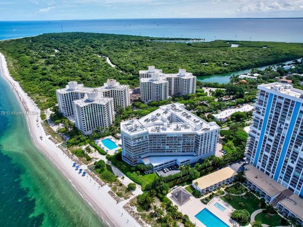 600 Grapetree Dr 11BN, Key Biscayne FL 33149
