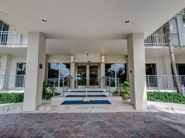 600 Grapetree Dr 11BN, Key Biscayne FL 33149