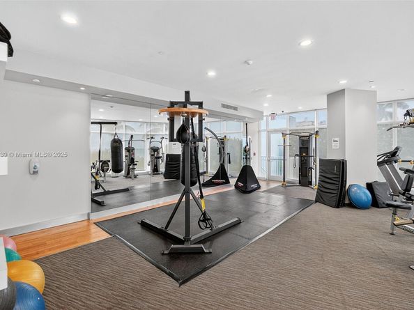 600 Grapetree Dr 11BN, Key Biscayne FL 33149