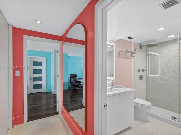600 Grapetree Dr 11BN, Key Biscayne FL 33149