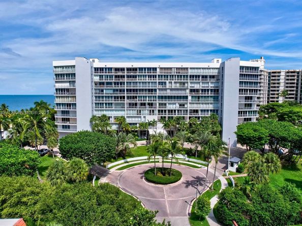 600 Grapetree Dr 11BN, Key Biscayne FL 33149