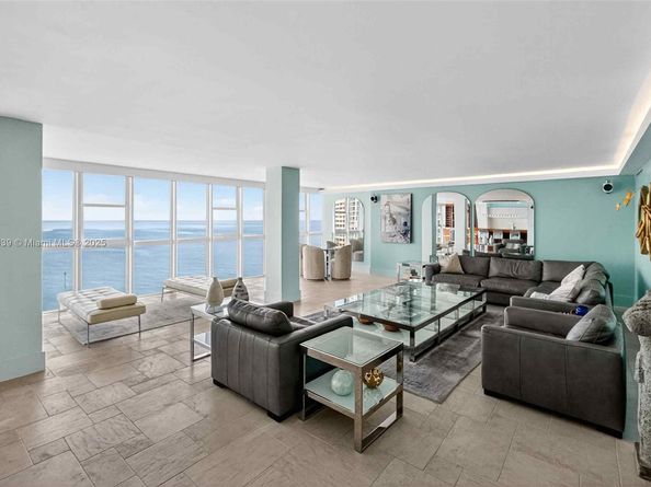 600 Grapetree Dr 11BN, Key Biscayne FL 33149