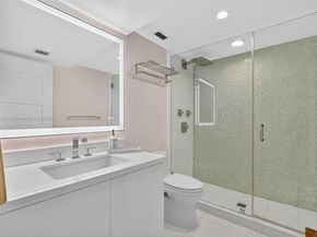 600 Grapetree Dr 11BN, Key Biscayne FL 33149