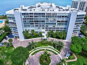 600 Grapetree Dr 11BN, Key Biscayne FL 33149