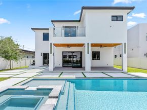 4240 SW 84th Ave, Miami FL 33155