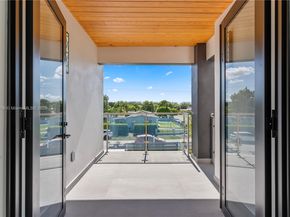 4240 SW 84th Ave, Miami FL 33155