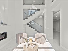 4240 SW 84th Ave, Miami FL 33155