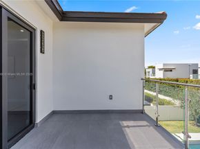 4240 SW 84th Ave, Miami FL 33155