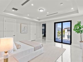 4240 SW 84th Ave, Miami FL 33155