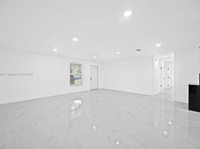 8201 SW 7th Ct, North Lauderdale FL 33068