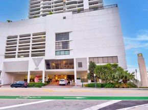 555 NE 15th St 32D, Miami FL 33132