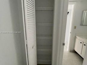 9235 Lagoon Pl 407, Davie FL 33324