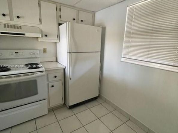 9235 Lagoon Pl 407, Davie FL 33324