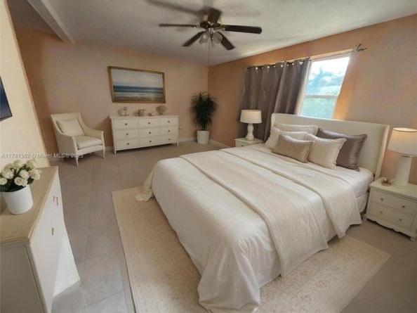 658 SW 1st Ct, Boynton Beach FL 33426