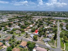 658 SW 1st Ct, Boynton Beach FL 33426