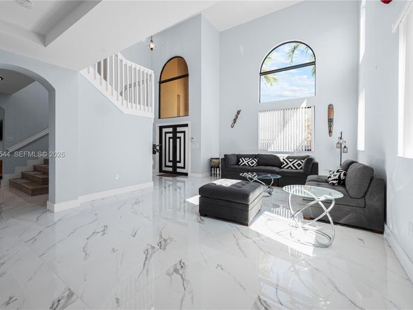 972 NE 36th Ave, Homestead FL 33033