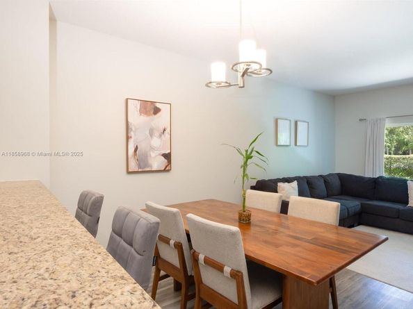 8138 SW 17th Ct, North Lauderdale FL 33068