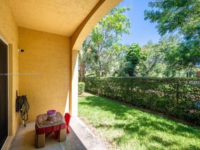8138 SW 17th Ct, North Lauderdale FL 33068