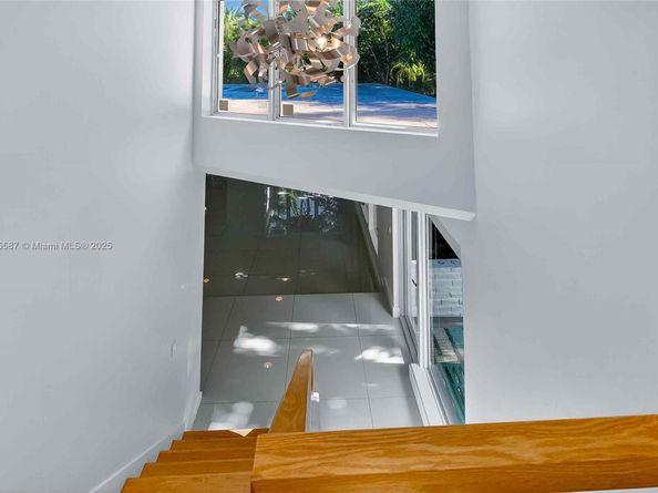 1017 NE 95th St, Miami Shores FL 33138