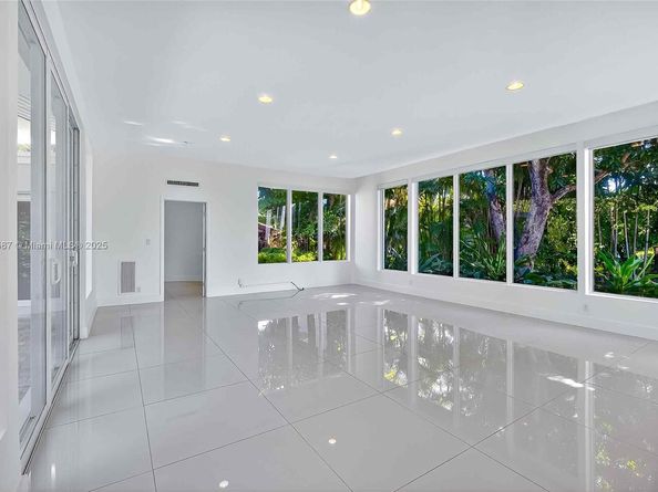 1017 NE 95th St, Miami Shores FL 33138