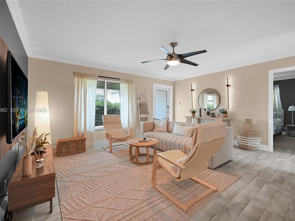 4851 NE 13th Ave, Oakland Park FL 33334