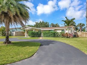 4851 NE 13th Ave, Oakland Park FL 33334