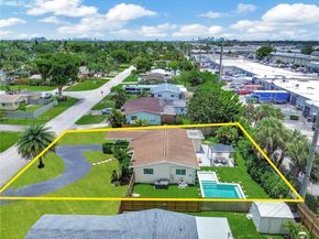 4851 NE 13th Ave, Oakland Park FL 33334