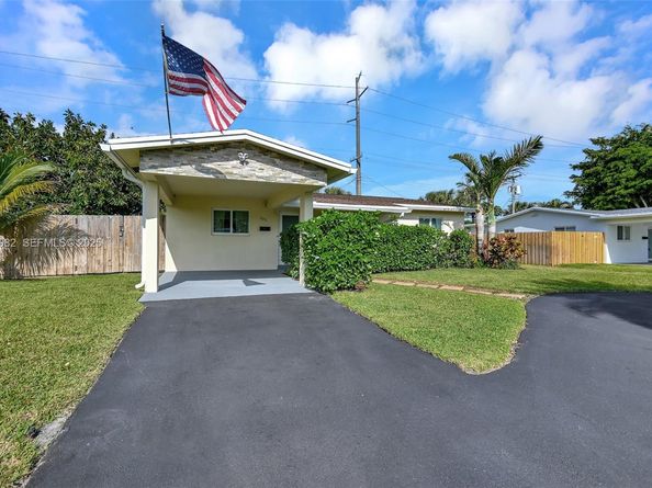 4851 NE 13th Ave, Oakland Park FL 33334