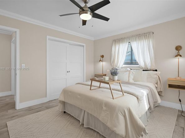 4851 NE 13th Ave, Oakland Park FL 33334