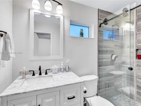 3211 Calle Largo Dr, Hollywood FL 33021