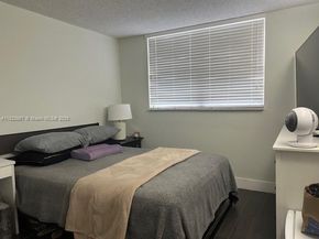 14165 SW 87th St D202, Miami FL 33183