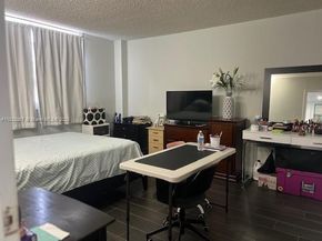 14165 SW 87th St D202, Miami FL 33183