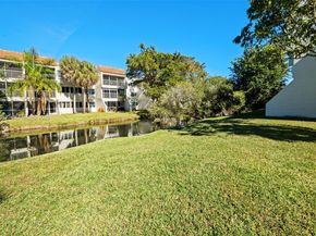 301 Racquet Club Rd 104, Weston FL 33326